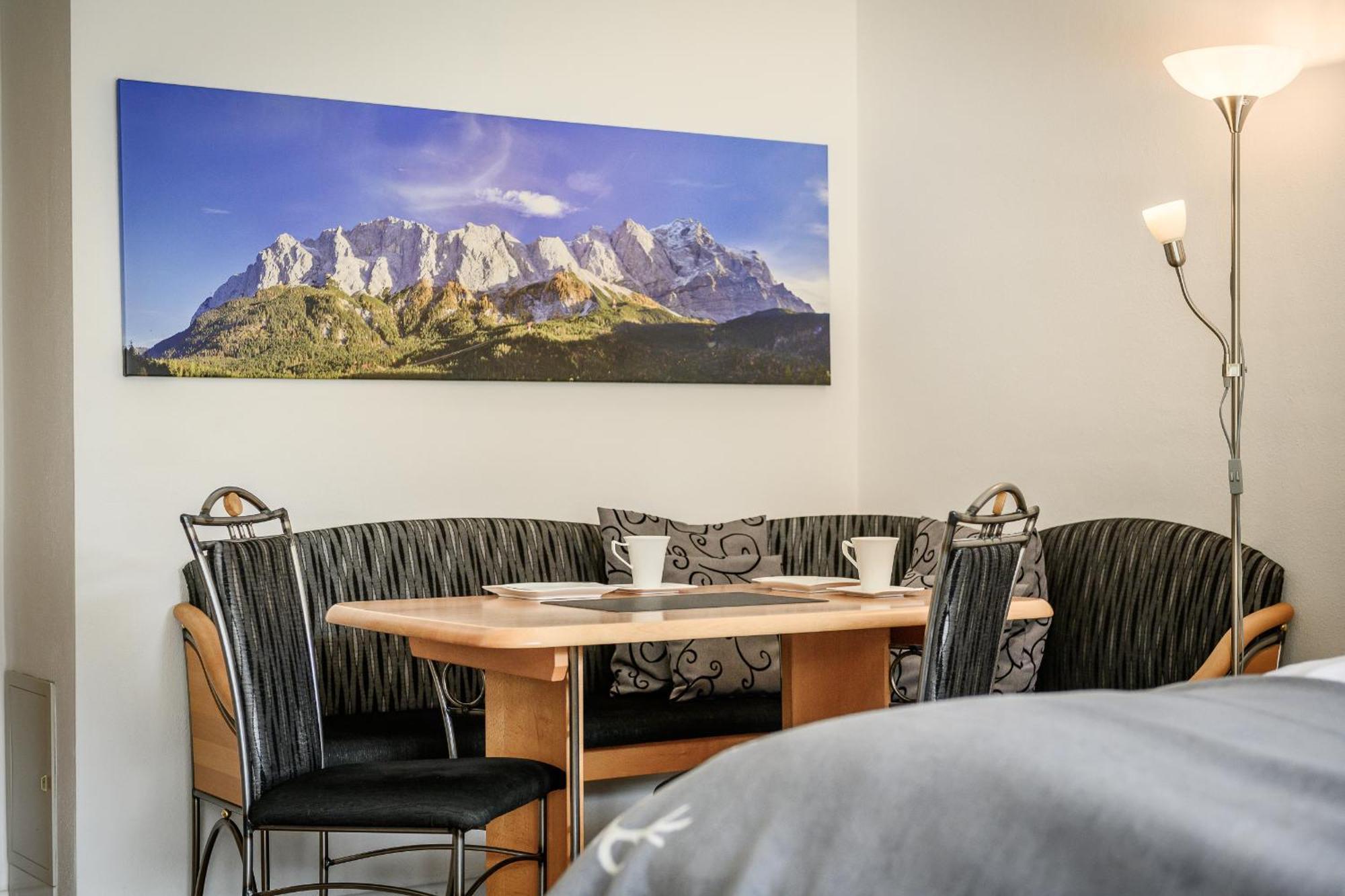 Sonnenstrahl Apartment Garmisch-Partenkirchen Exterior foto